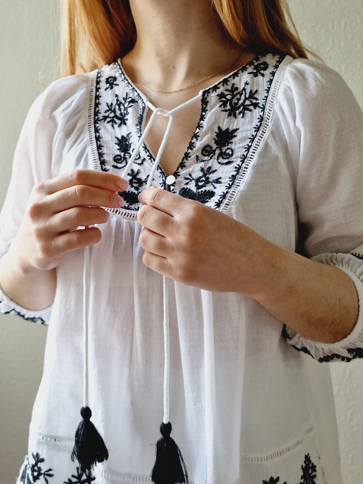 Vintage White Cotton Folk Blouse with Black Embroidery - S/M