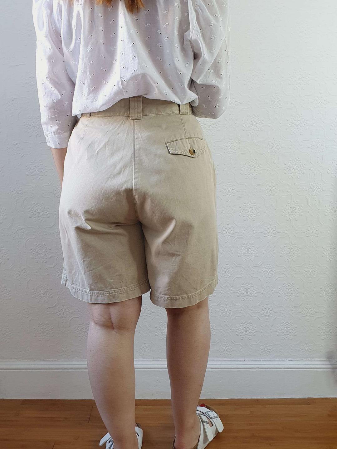 Vintage Cotton Light Beige High Waisted Shorts - M/L