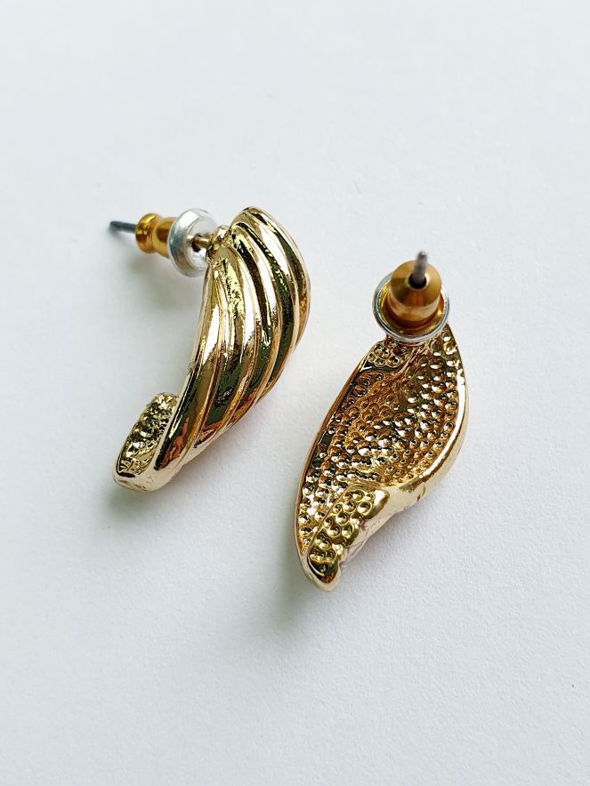 Vintage Gold Toned Twist Stud Earrings