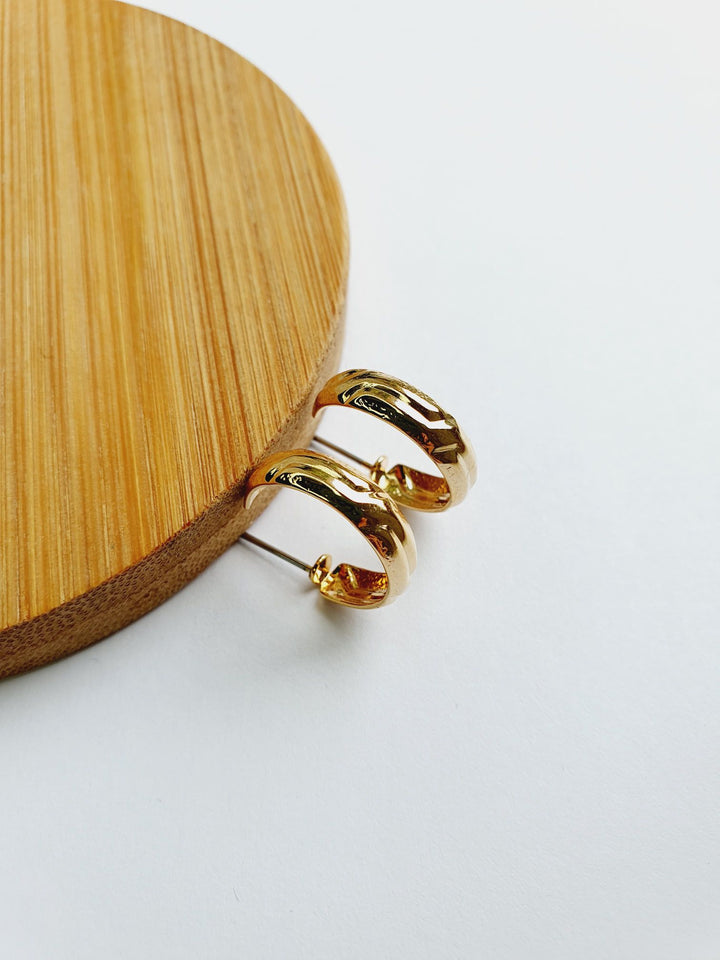 Vintage Gold Plated Minimal Hoops