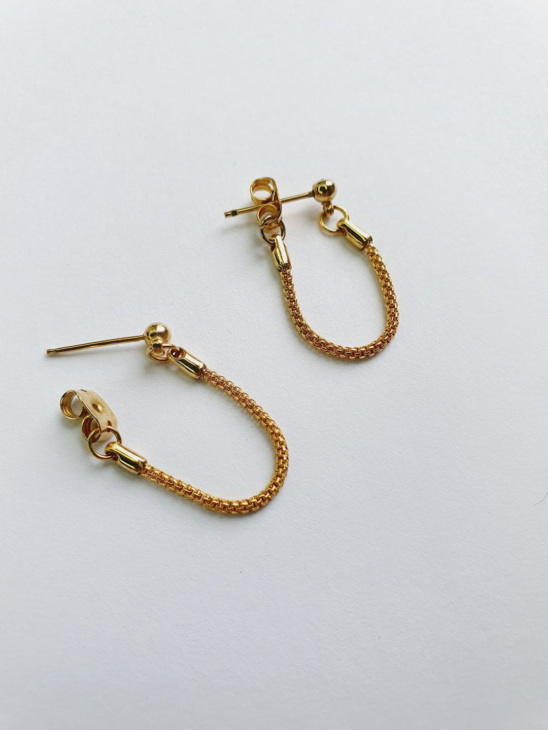 Vintage Gold Toned Chain Stud Earrings