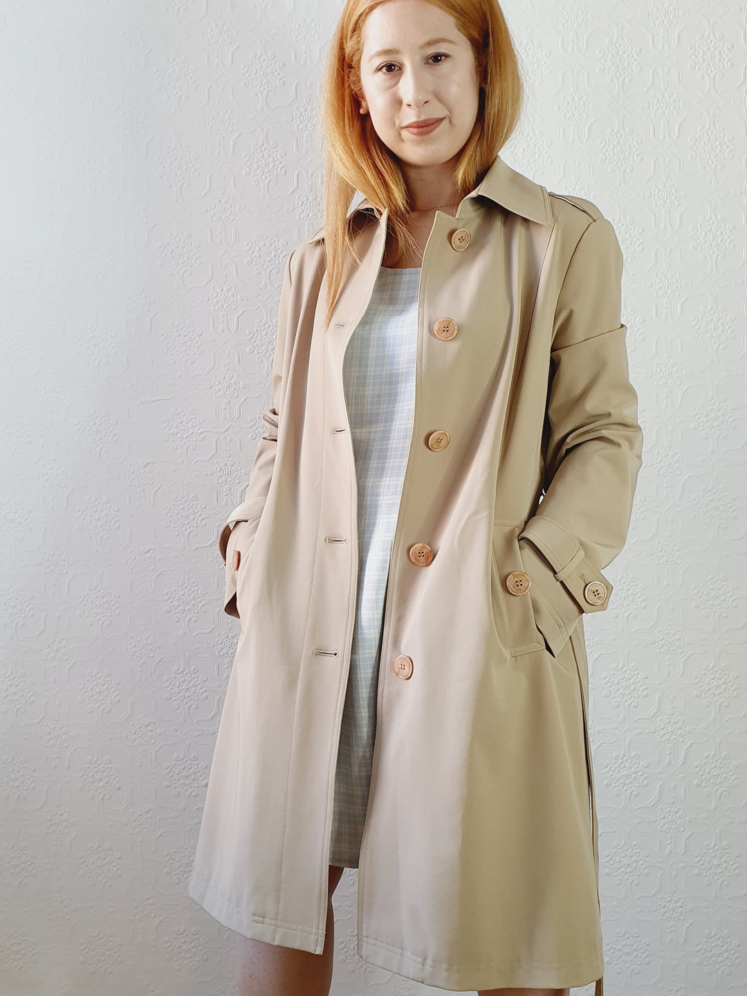 Vintage Beige Classic Trench • XS-M