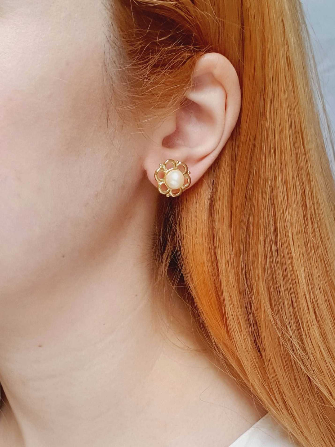 Vintage Gold Plated Flower & Pearl Stud Earrings