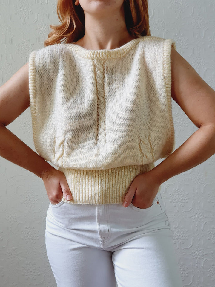 Vintage Cream Handknitted Sleeveless Crew Neck Vest - S/M/L