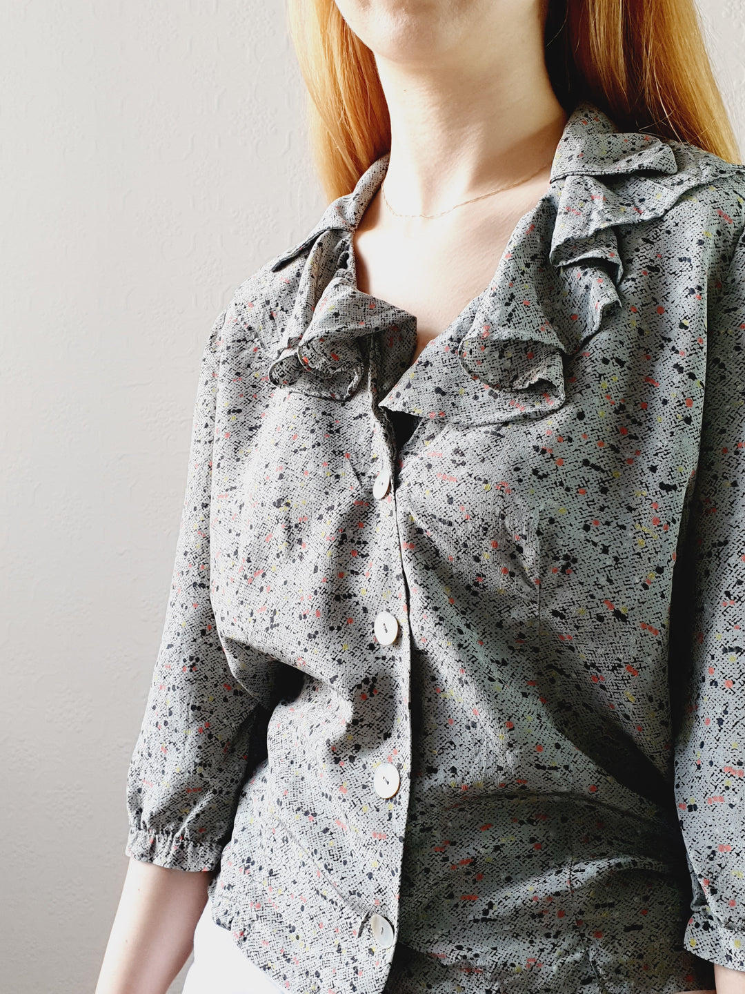 Vintage Speckled Blouse with Ruffled Collar • S-M