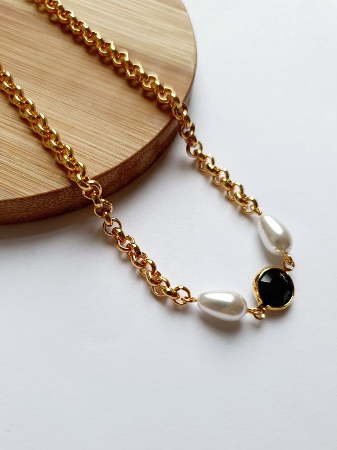 Vintage Gold Plated Chain Necklace with Pearls & Black Crystal