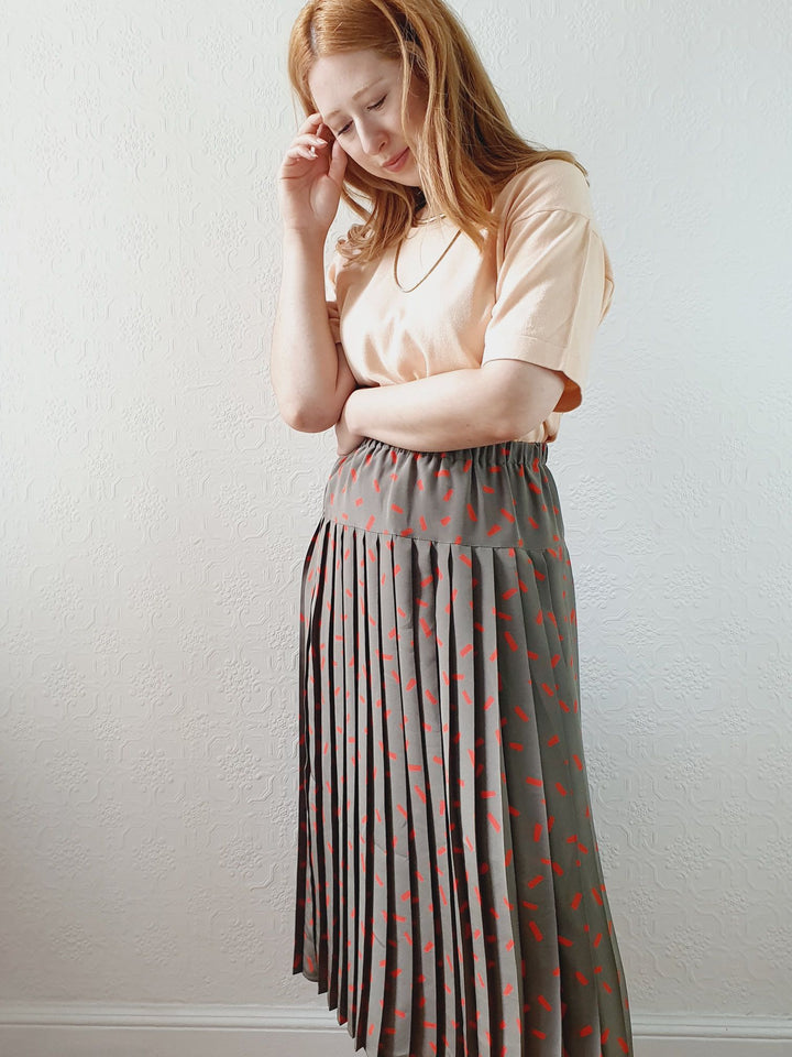 Vintage Khaki Pleated Skirt - S/M