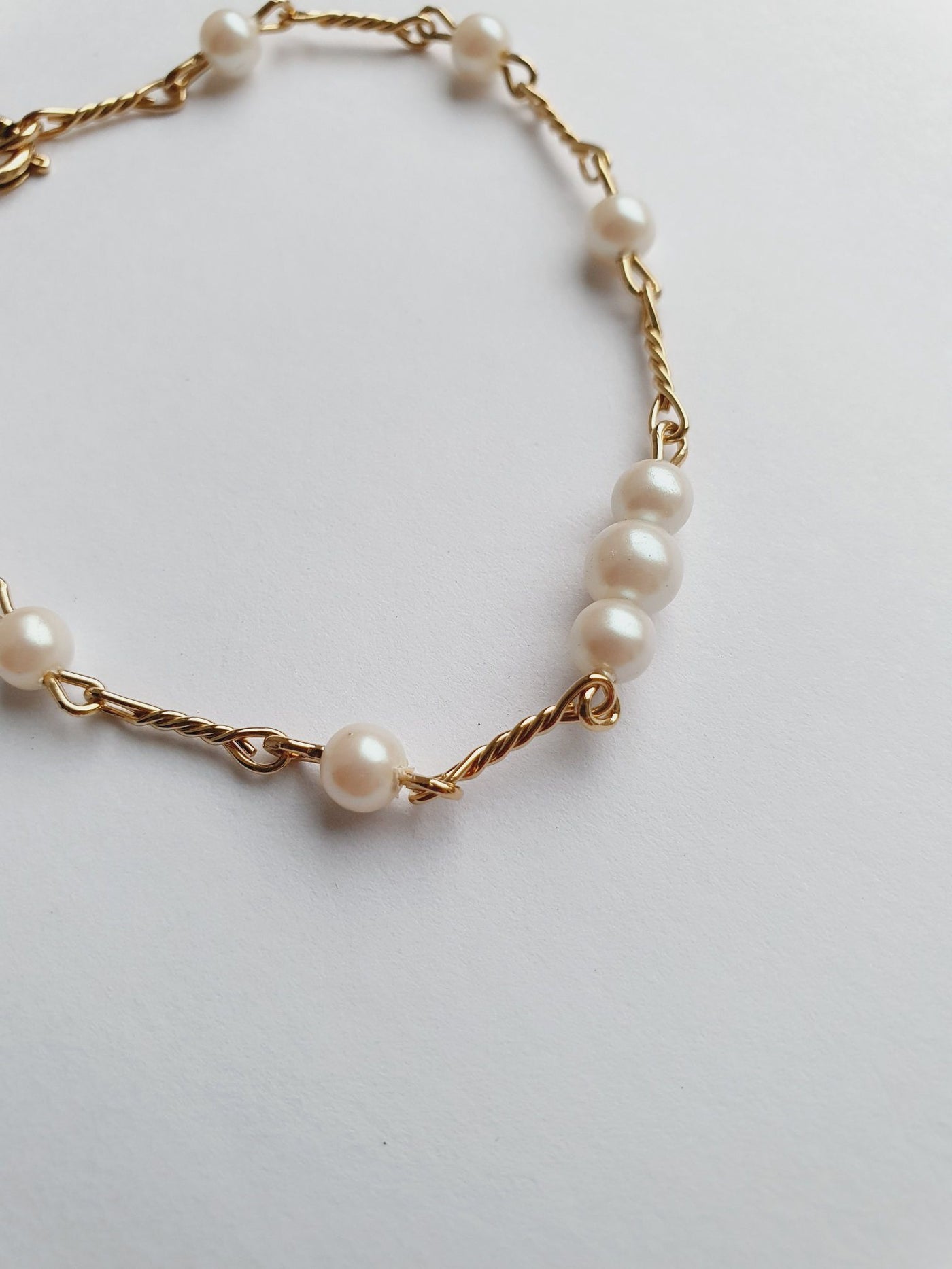 Vintage Gold Plated Twist Bar Chain Bracelet with Pearls