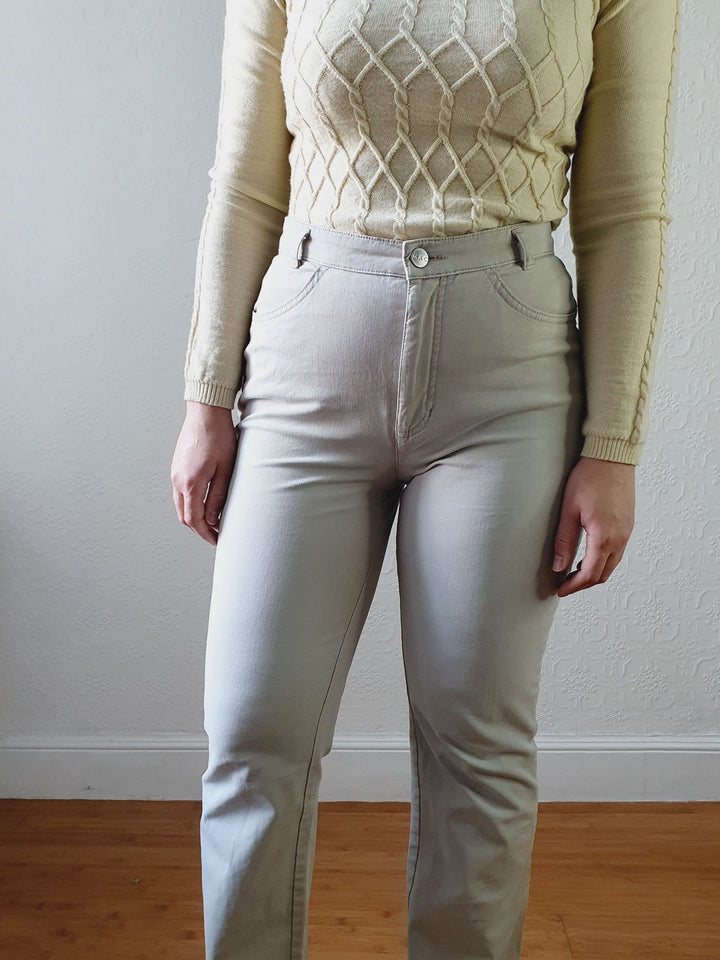 Vintage High Waisted Light Grey MAC Jeans - S/M