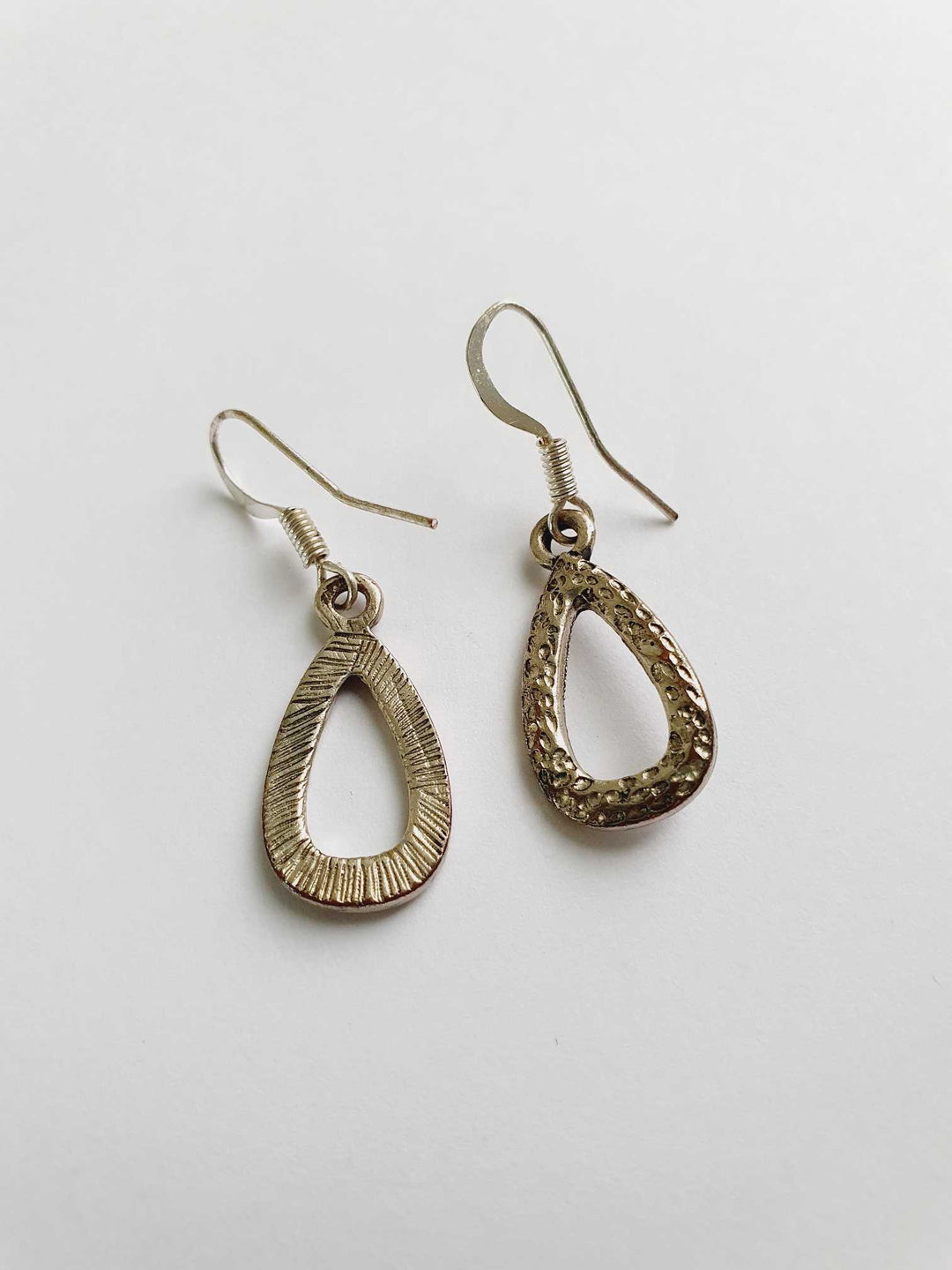 Vintage Silver Toned Drop Earrings