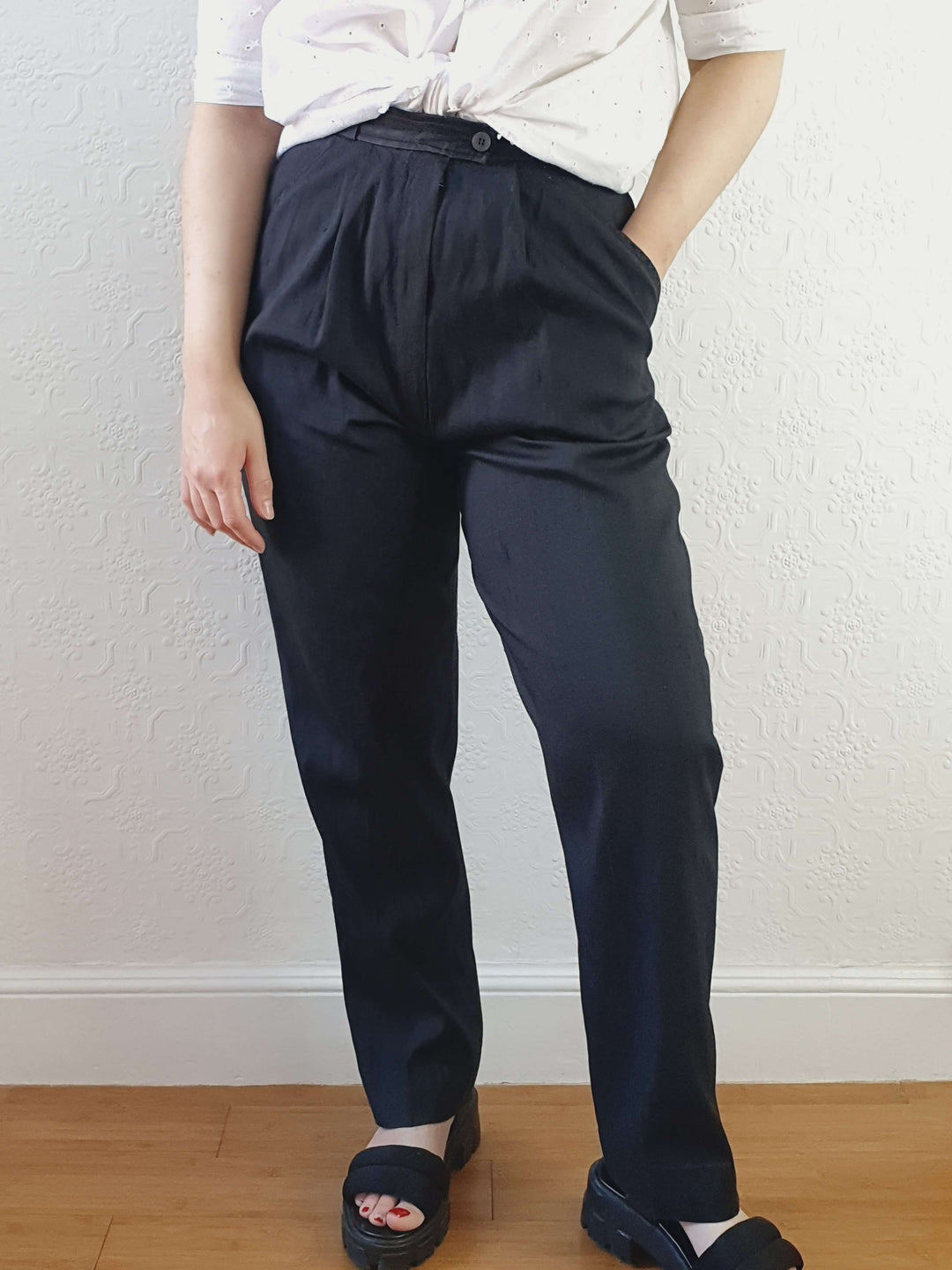 Vintage 100% Silk High Waisted Black Summer Trousers - S