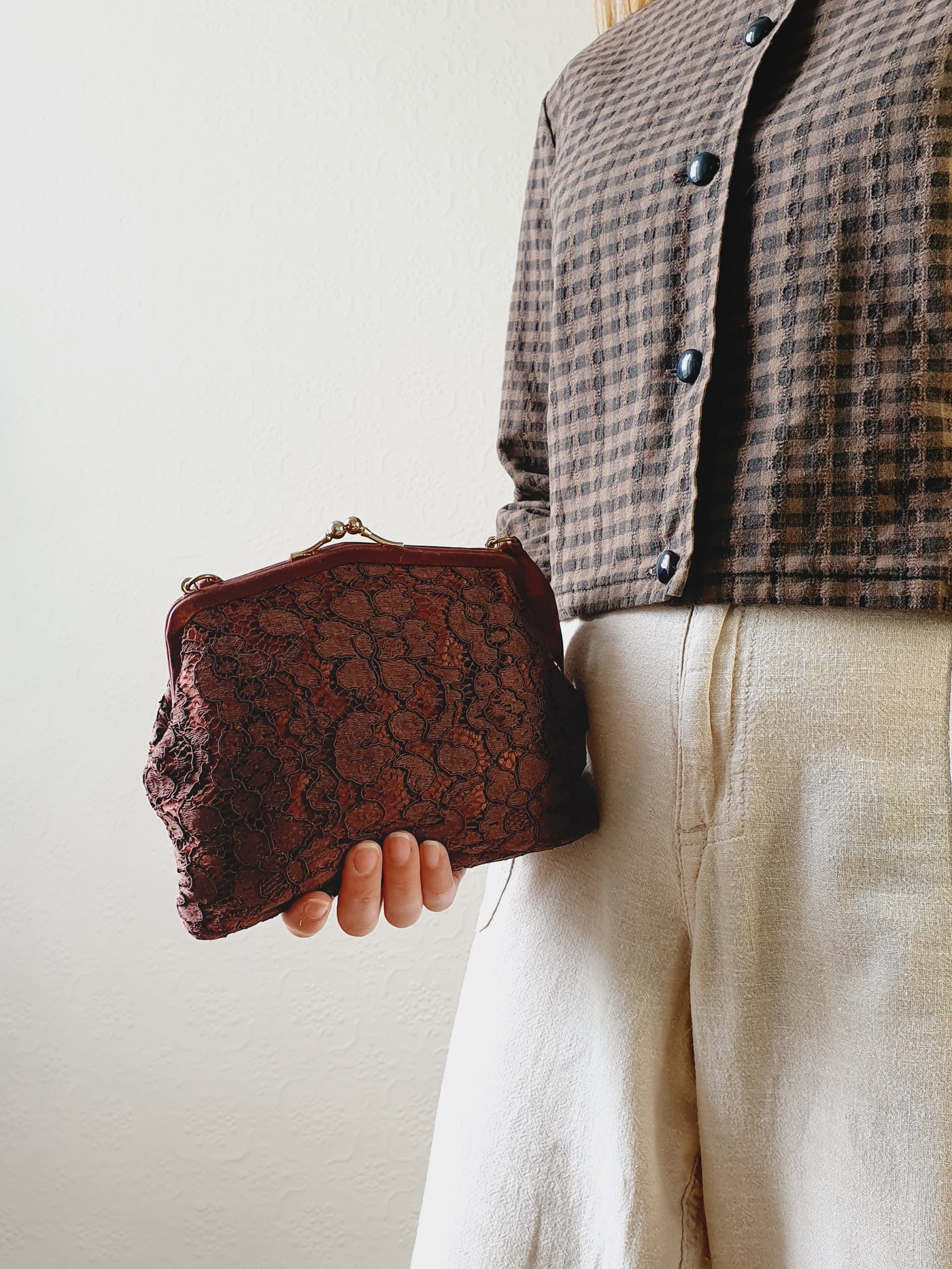 1950s Brown Lace Evening Bag