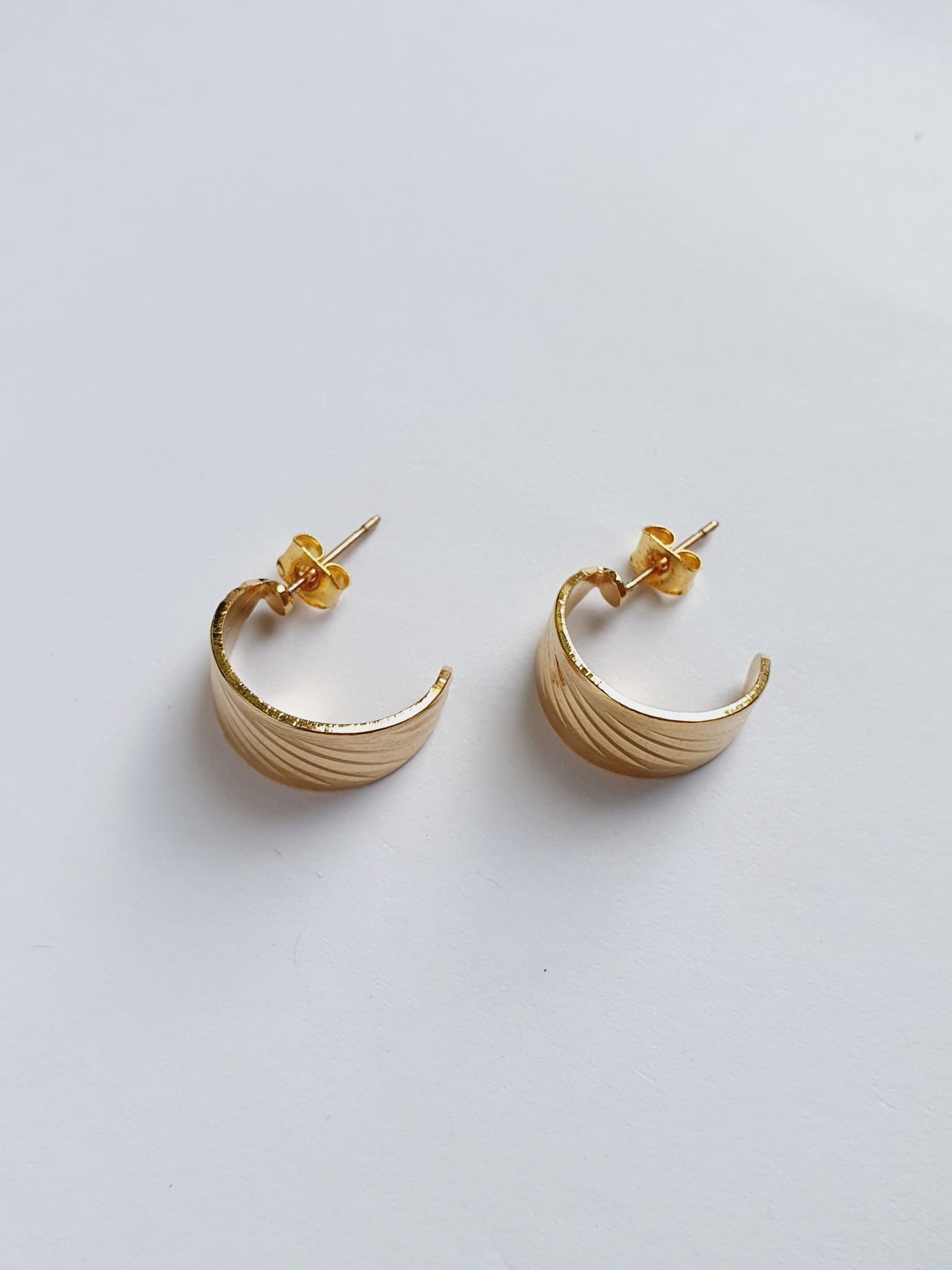 Vintage Gold Plated Textured Small Hoop Earrings