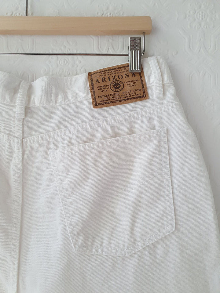 Vintage High Waisted White Jeans - 34W 29L