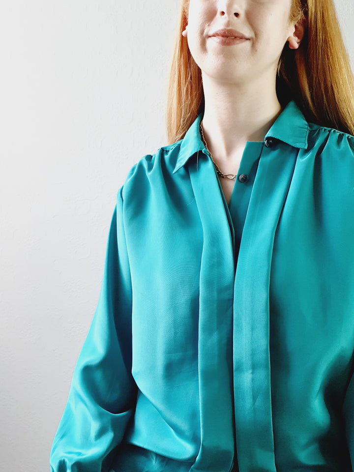 Vintage Emerald Green Blouse • S-M