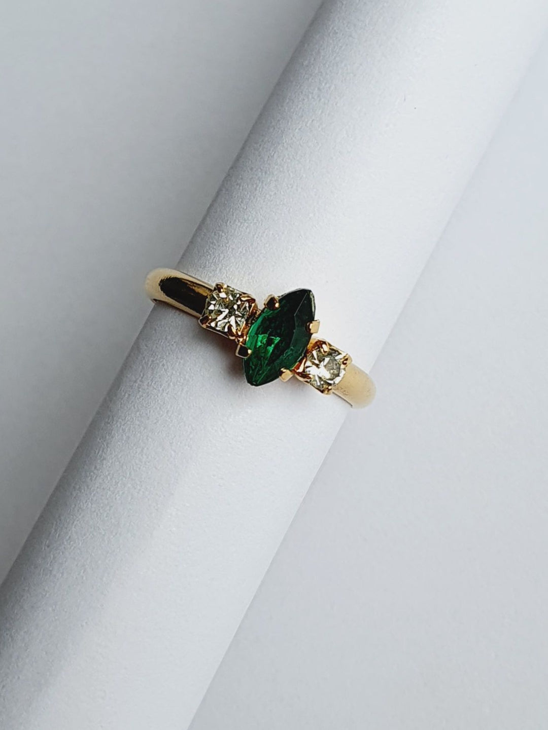 Green - Vintage Gold Plated Ring with Crystal