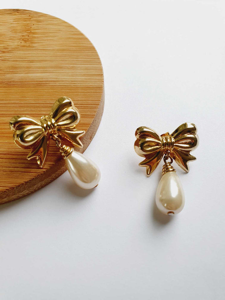 Vintage Gold Toned Bow & Drop Pearl Earrings