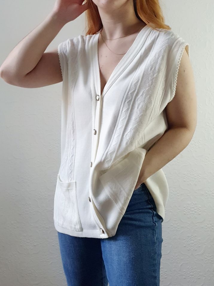 Vintage V-Neck Ivory Vest - L