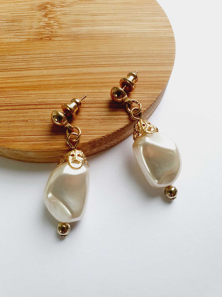 Vintage Gold Toned Drop Pearl Earrings