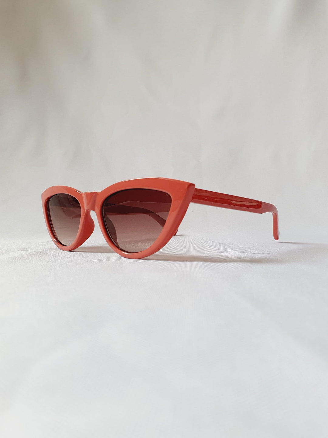 Vintage Sunglasses 38