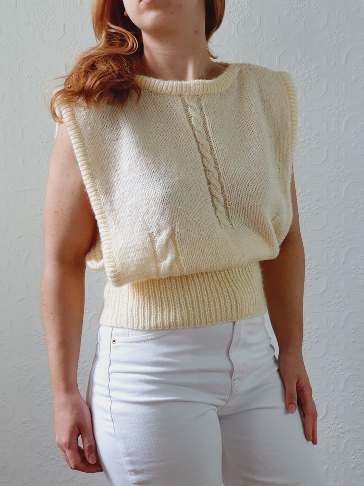 Vintage Cream Handknitted Sleeveless Crew Neck Vest - S/M/L