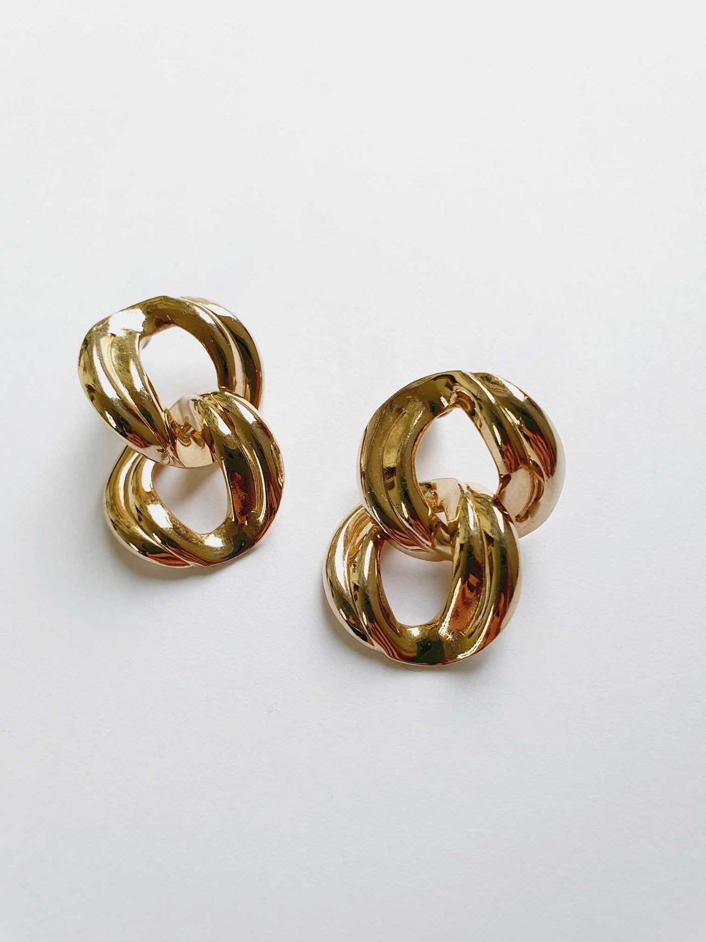 Vintage Gold Toned Link Earrings