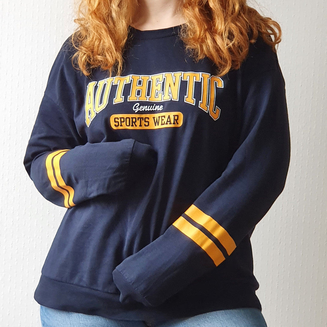 Navy Casual Sweatshirt - L