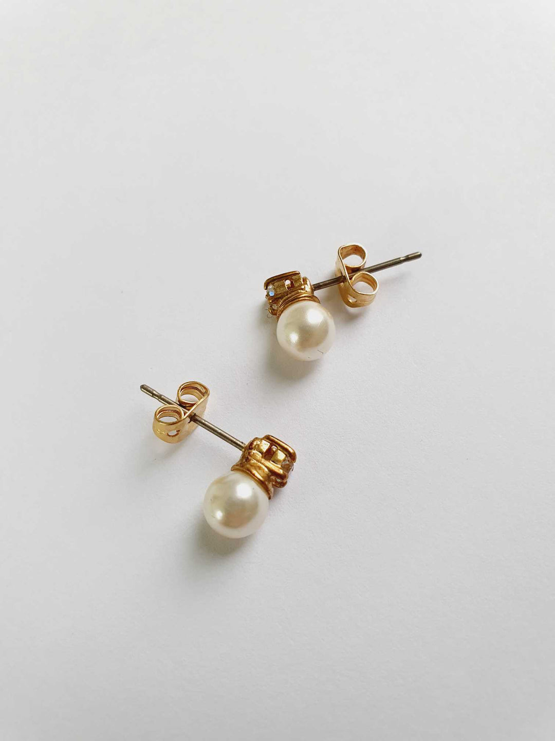 Vintage Gold Toned Crystal & Pearl Stud Earrings