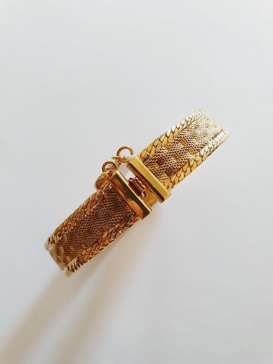 Vintage Gold Plated Flat Mesh Bracelet