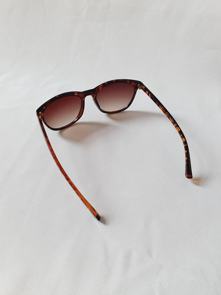 Vintage Sunglasses 31