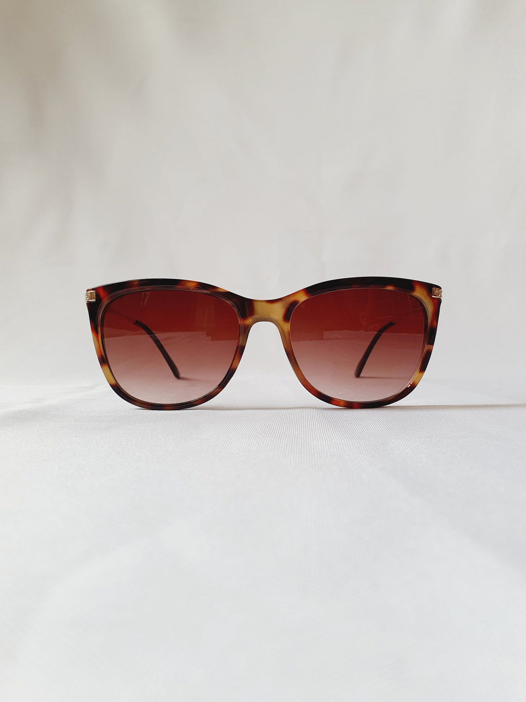 Vintage Sunglasses 29