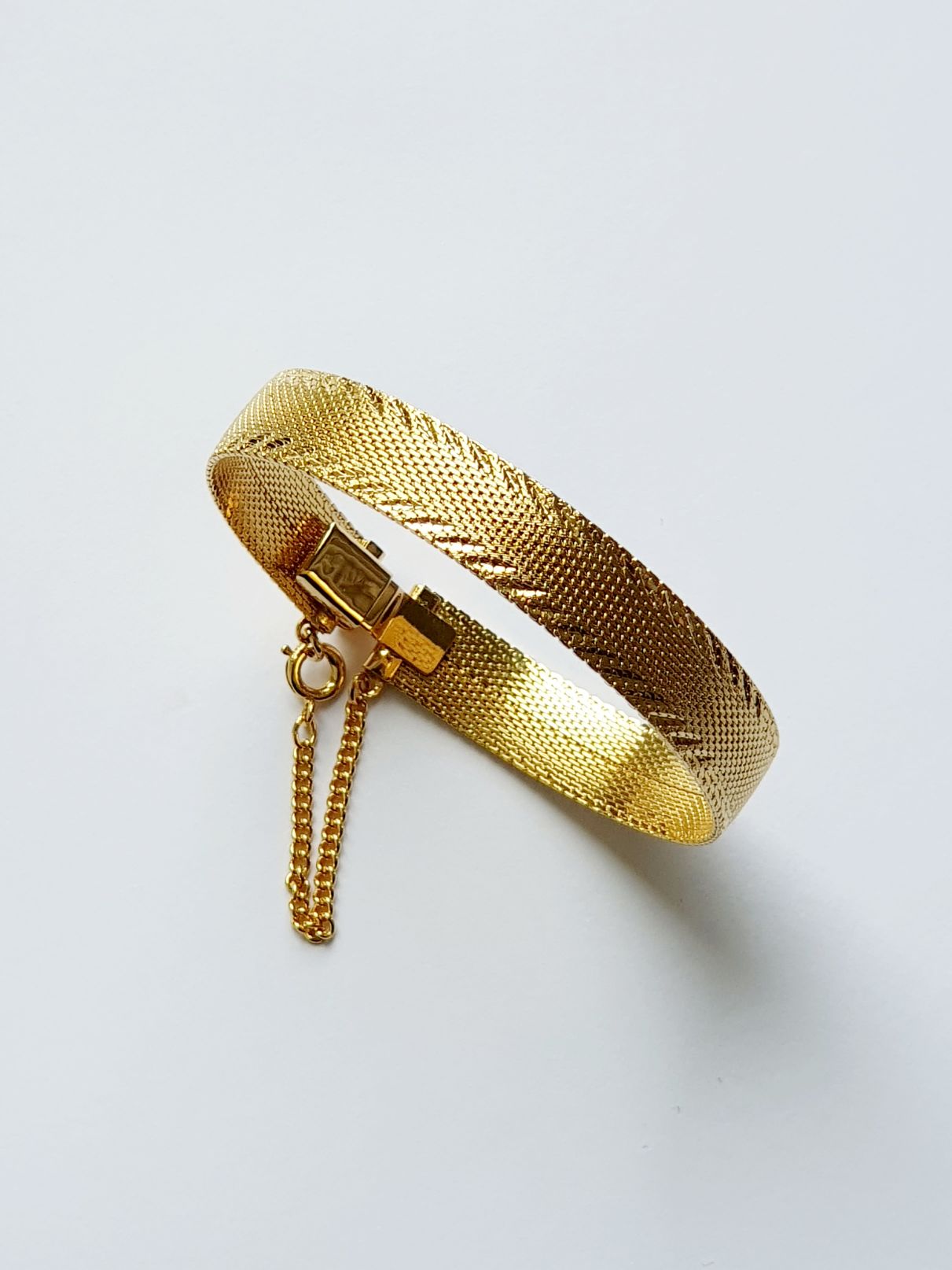 Vintage Gold Plated Flat Mesh Bracelet