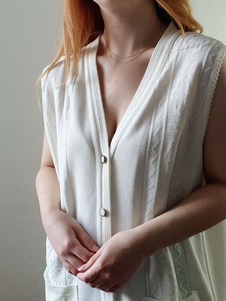 Vintage V-Neck Ivory Vest - L