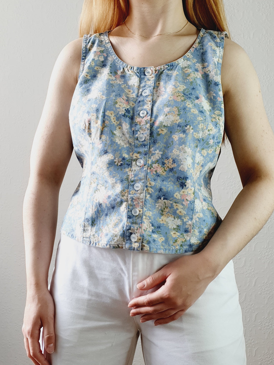 Vintage Floral Sleeveless Top • S-M