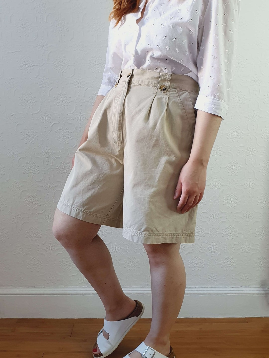 Vintage Cotton Light Beige High Waisted Shorts - M/L