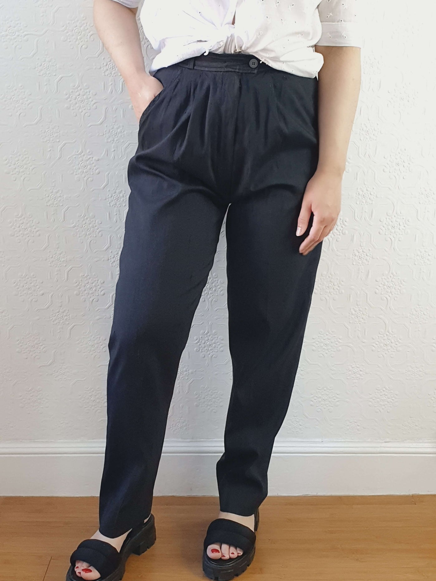 Vintage 100% Silk High Waisted Black Summer Trousers - S