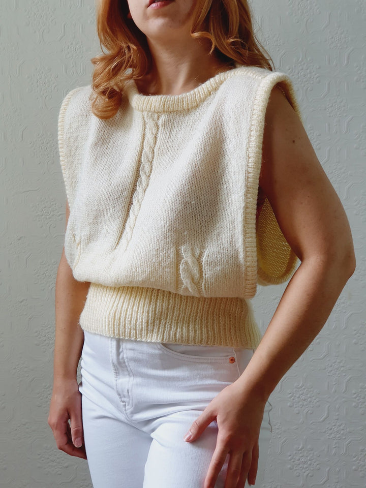 Vintage Cream Handknitted Sleeveless Crew Neck Vest - S/M/L