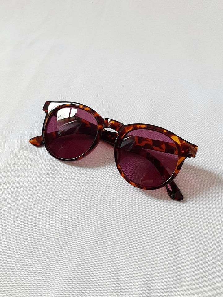 Vintage Sunglasses 37