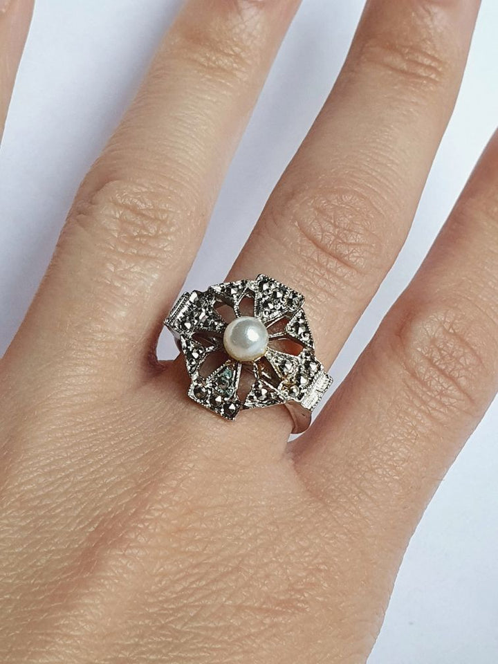 Vintage Silver Plated Pearl Ring