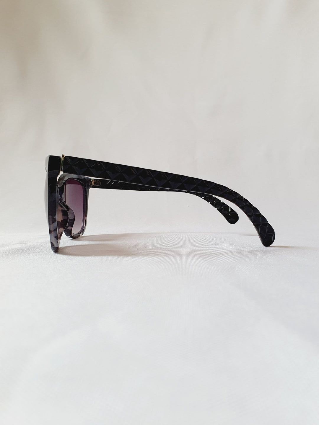 Vintage Sunglasses 27