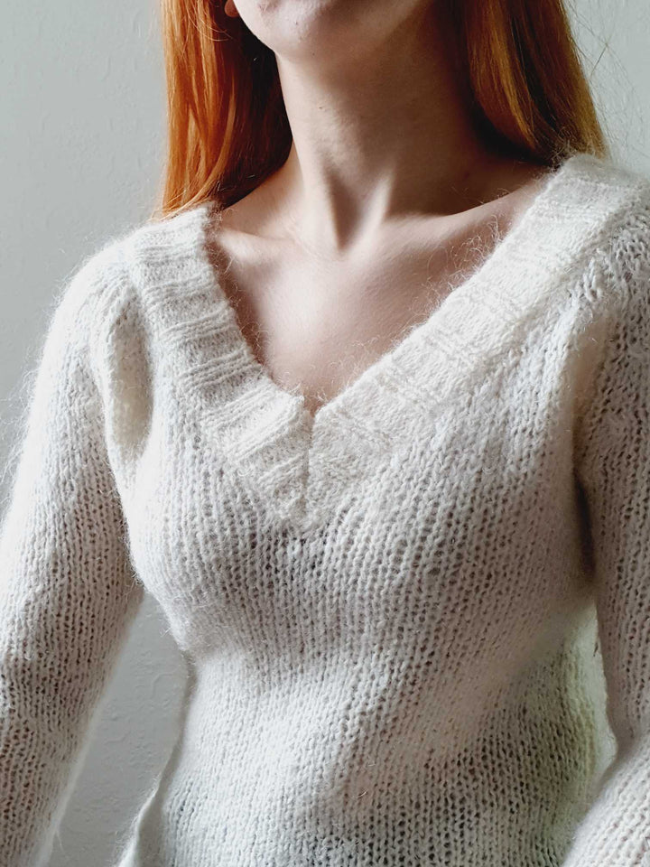 Ivory V-Neck Wool Jumper - XS/S