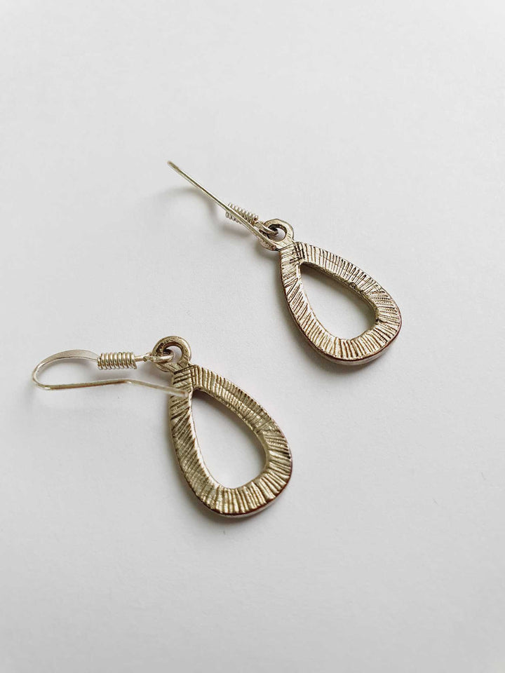 Vintage Silver Toned Drop Earrings