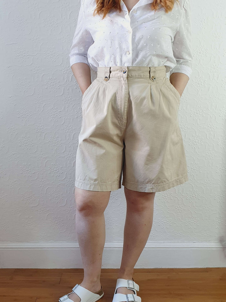 Vintage Cotton Light Beige High Waisted Shorts - M/L