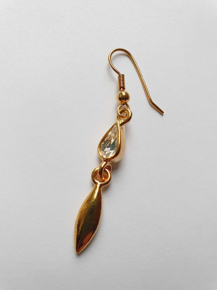 Vintage Gold Plated Drop Crystal Earrings