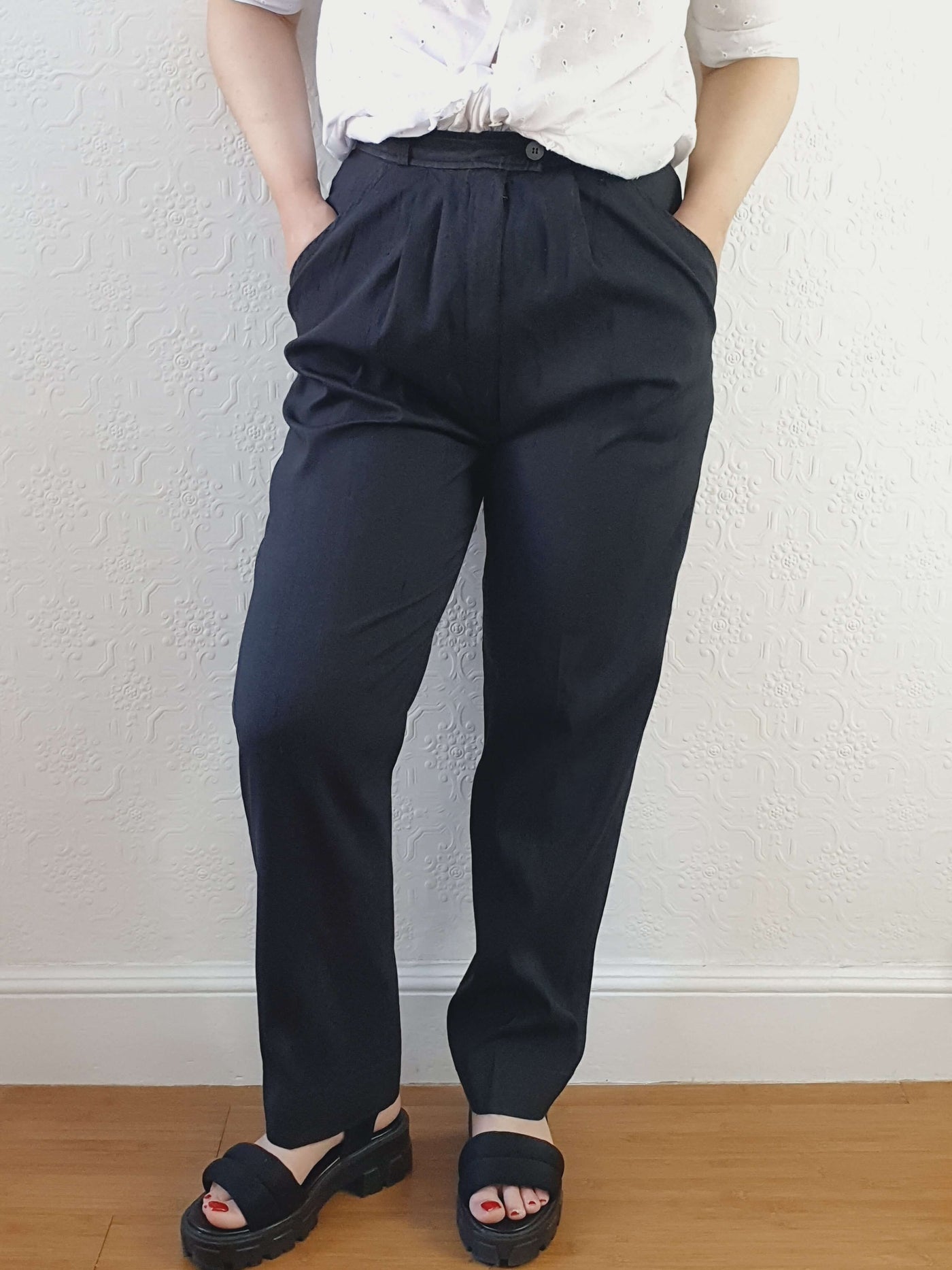 Vintage 100% Silk High Waisted Black Summer Trousers - S