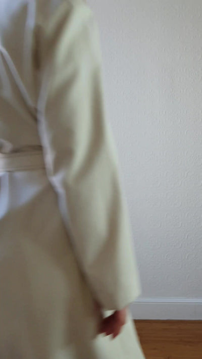 Vintage 1980s White Belted Trench Coat -  L